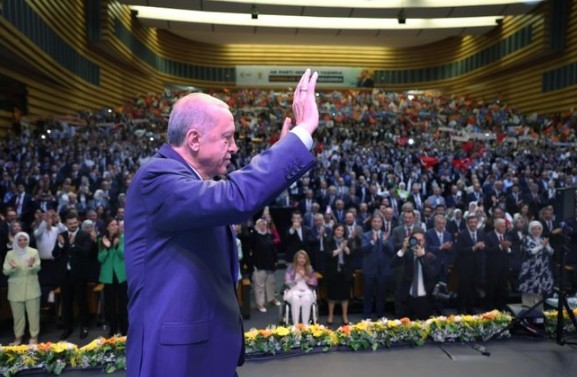 Başkan Erdoğan'dan AK Parti'nin 22. yıl dönümünde tarihi çağrı: Gelin Cumhur İttifakı'na katılın